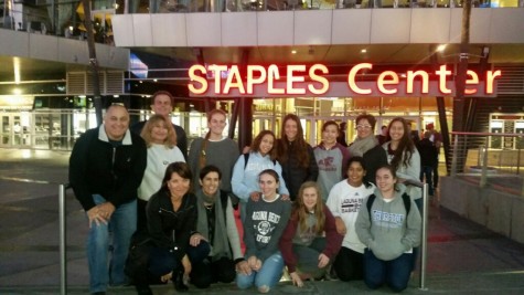 girlls basketball takes on staple center3