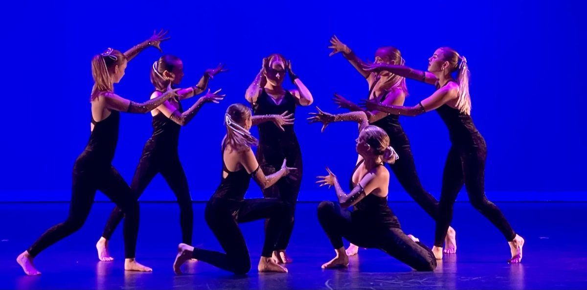 Dance Company performing Sienna McCarthys routine, Alien Superstar. These performers had worked on this routine for almost 6 weeks following the concert. (Left to Right: Lauren Katz, Ciara Paul, Kiera Gidley, Delaney McCarthy, Charley Jerabek, Maris Morgan, and Isley Balm)