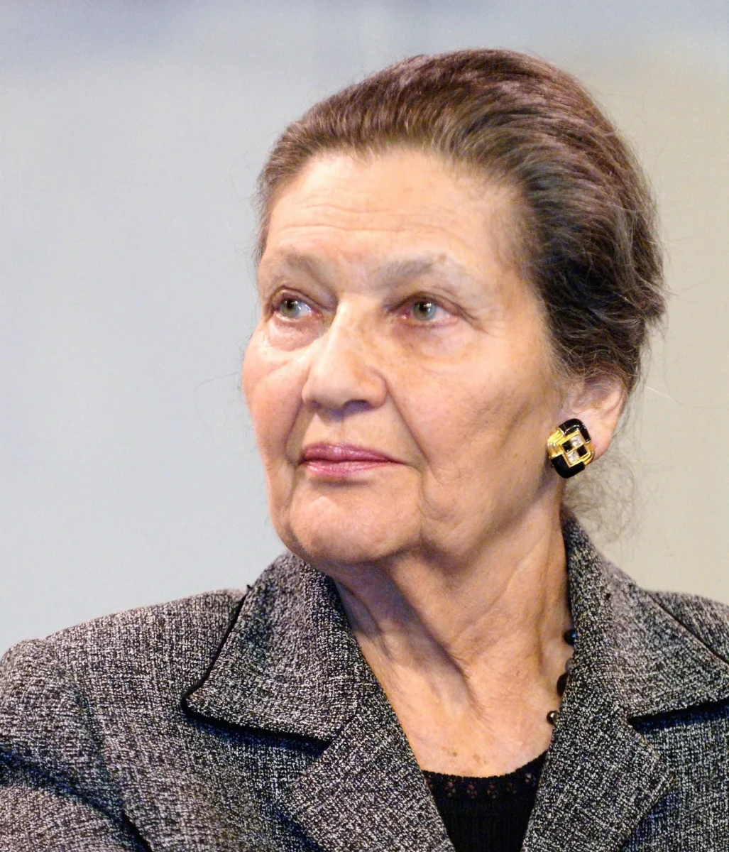 Simone Veil: From Holocaust Survivor to Womens Rights Pioneer
