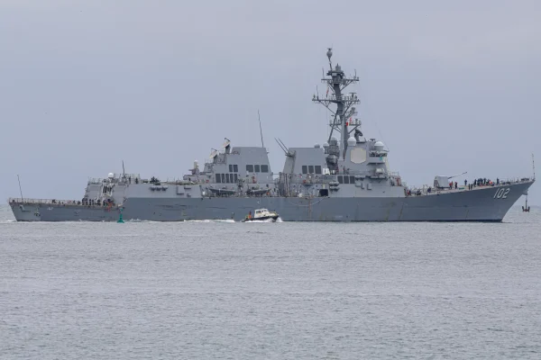 U.S. boat strikes near Venezuela spark legal and political scrutiny